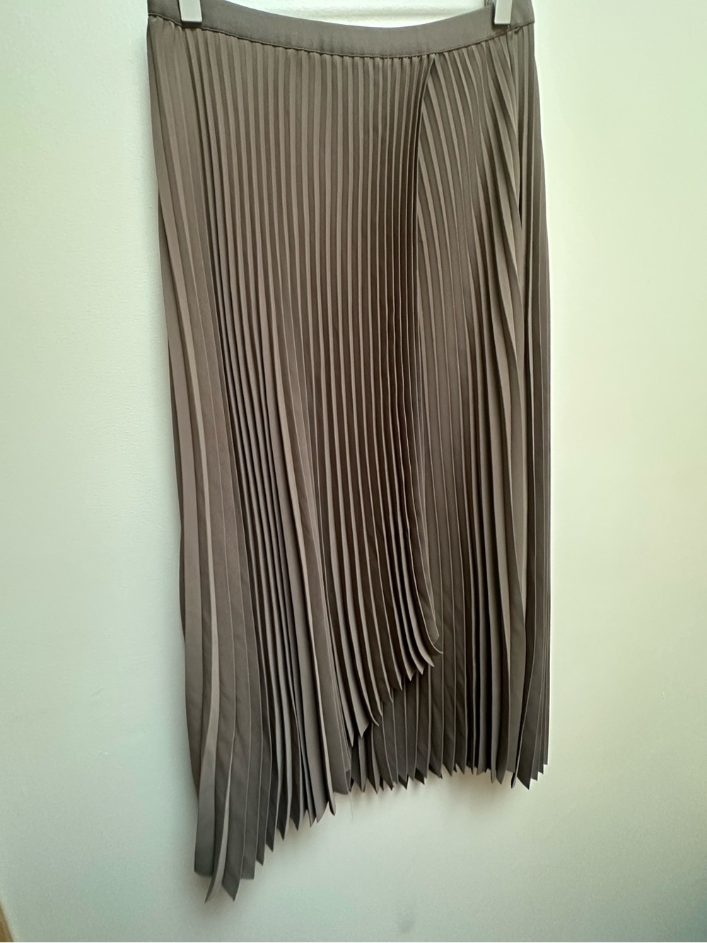 Babaton Ladder Skirt - Picture 2 of 3